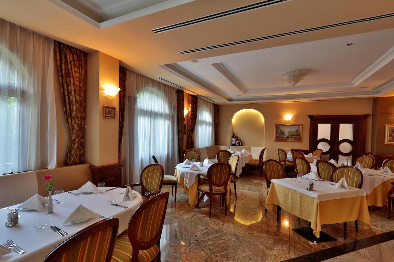 Hotel Gottwald Тата Экстерьер фото